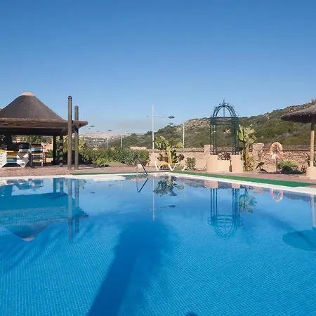 Superb 3 Beds Duquesa Port Апартаменты *