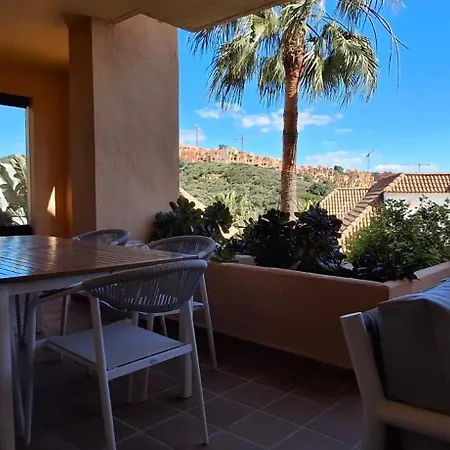 Superb 3 Beds Duquesa Port Апартаменты
