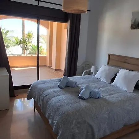 Superb 3 Beds Duquesa Port Манилва